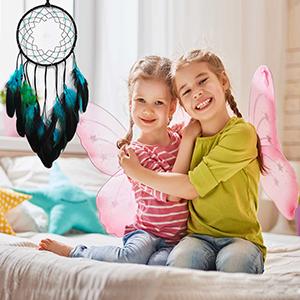 Dromenvanger Roze met Kleurrijke Veren - Handgemaakt voor Kinderkamer & Slaapkamer
